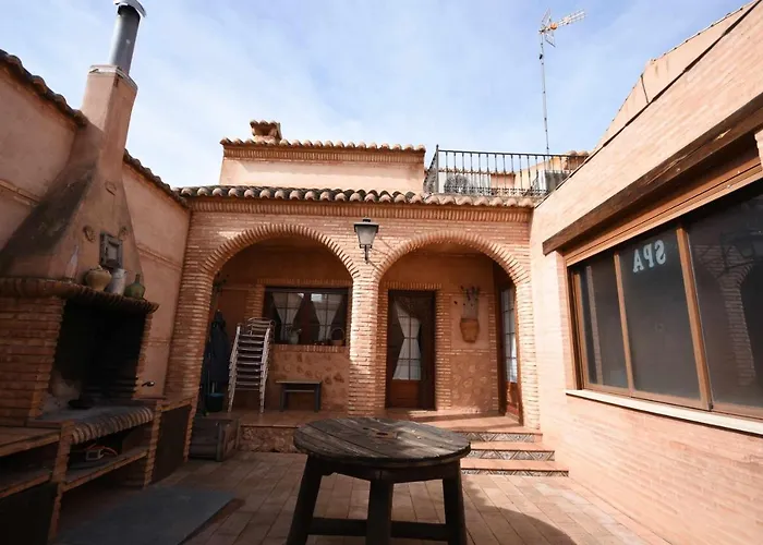 Casa Rural De Estilo Rustico Con Spa